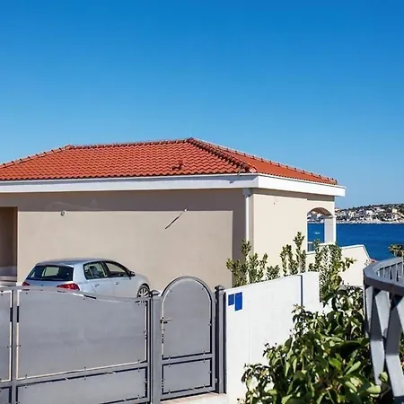Сasa de vacaciones Luxurioeses Mit Pool Direkt Am Rogoznica (Sibenik-Knin)