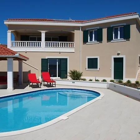 Сasa de vacaciones Luxurioeses Mit Pool Direkt Am Rogoznica (Sibenik-Knin)