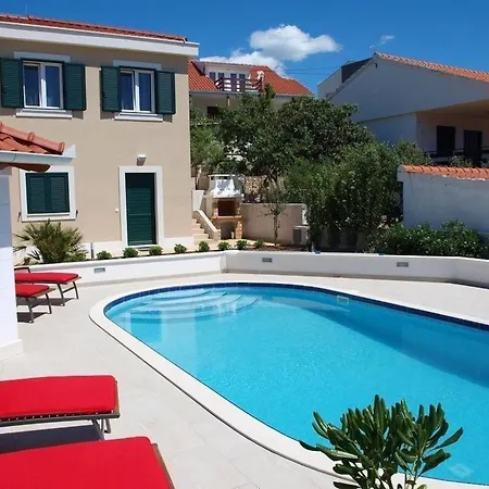 Сasa de vacaciones Luxurioeses Mit Pool Direkt Am Rogoznica (Sibenik-Knin)