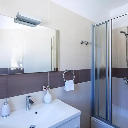 Сasa de vacaciones Luxurioeses Mit Pool Direkt Am *