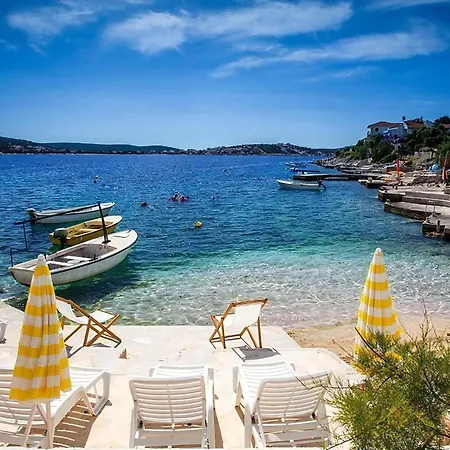 Сasa de vacaciones Luxurioeses Mit Pool Direkt Am Rogoznica (Sibenik-Knin)