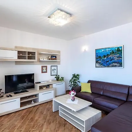 Сasa de vacaciones Luxurioeses Mit Pool Direkt Am
